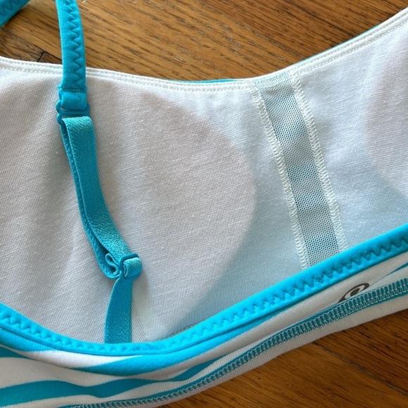 Lululemon Teal/White Striped Sports Bra 6 Yoga Spaghetti Strap - Picture 4 of 9